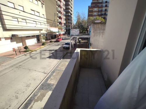 Venta De Edificio De Cochera