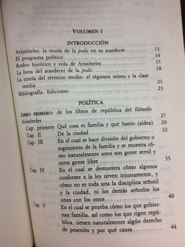 Politica - Aristóteles - 2 Tomos - Filosofia - De 1985