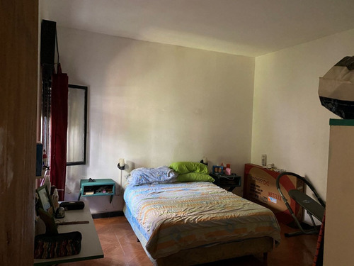 Casa Céntrica En Esquina