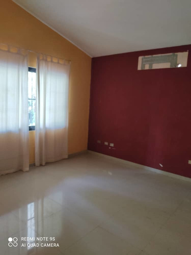 Imagen 9 de 9 de Liac Casa En Venta Trigal Sur Calle Cerrada Penelope Yañez