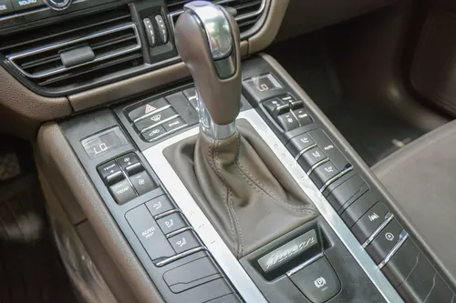 Porsche Macan 2.0 Lux