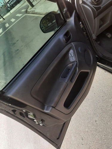 Imagem 8 de 8 de Ford Fiesta 2011 1.0 Flex 5p