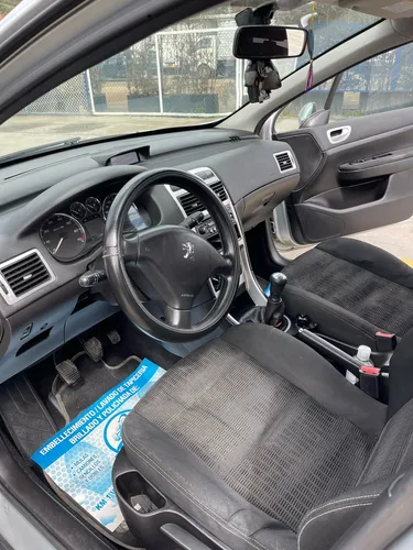 Peugeot 307 1.6 Xr Feline 5 p