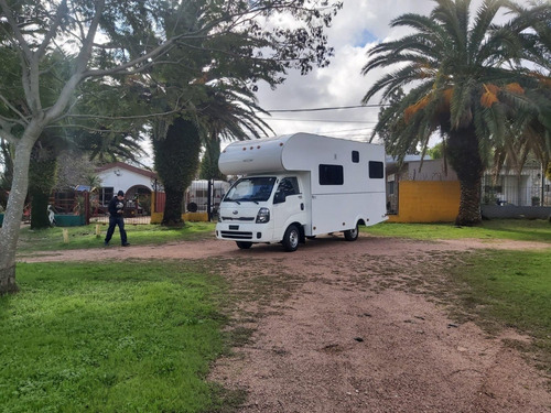Imagen 4 de 15 de Motorhome: Fabricación, Equipamiento Y Amueblamiento