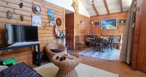 Casa En Venta De 3 Dorm. En Algarrobo
