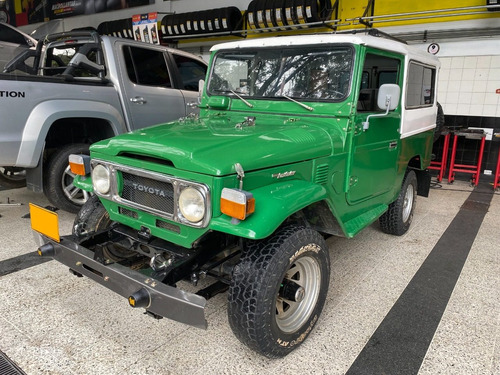 Toyota Fj Largo Fj43