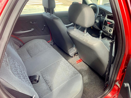 Fiat Palio 1.0 Fire Flex Celebration