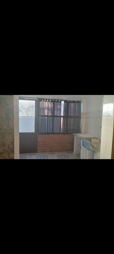 Duplex En Complejo Cerrado Los Platanos
