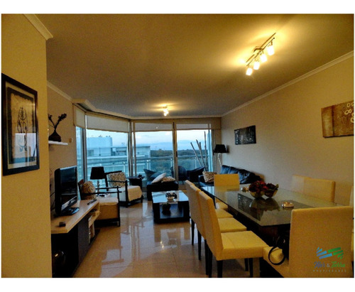 Apartamento En Roosevelt, 3 Dormitorios *