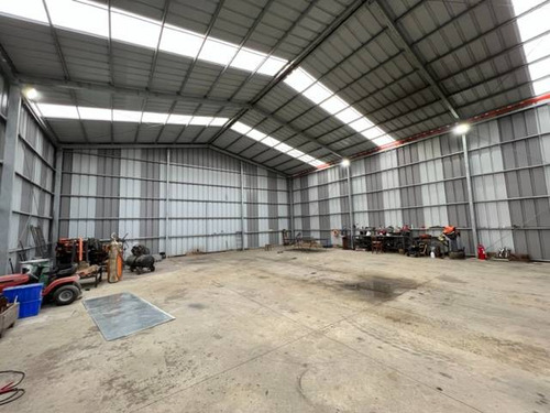 Bodega En Arriendo Con Excelente Ubicación (7676)