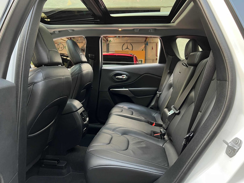 Imagen 12 de 15 de Jeep Cherokee 2.4 Limited Plus