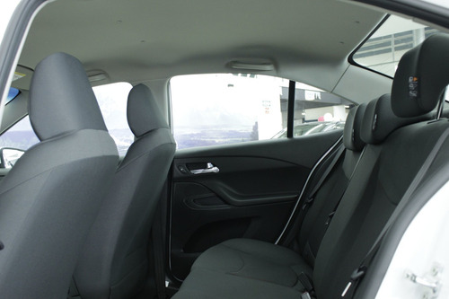 Imagen 11 de 14 de Chevrolet Aveo 2022 1.5 Ls At