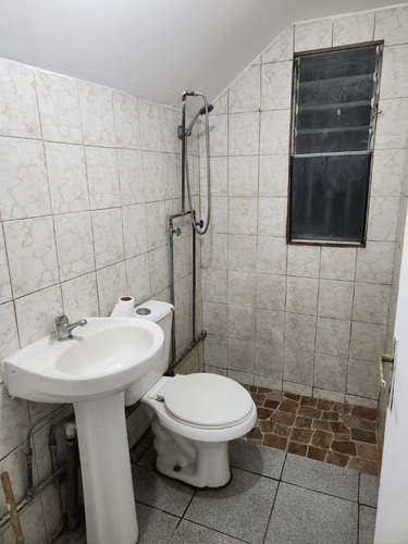 Depto. Primer Piso Remodelado Con Estacionamiento La Farfana