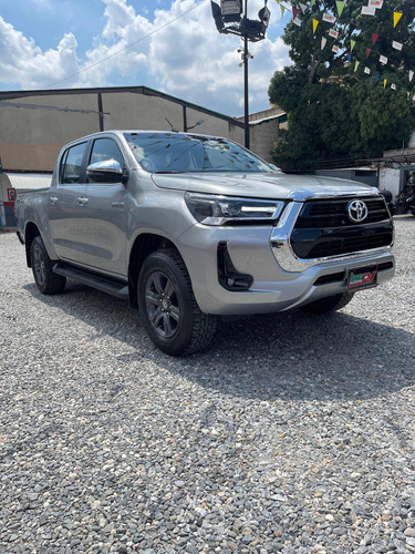 Imagen 8 de 15 de Toyota Hilux Full Equipo Full Automática 2023