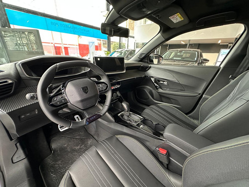 Peugeot 2008 1.0T Gt