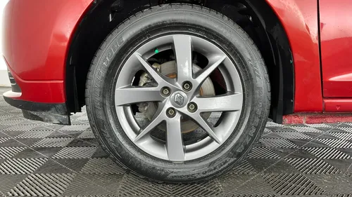 Renault Logan PRIVILEGE/ INTENS