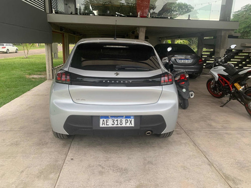 Peugeot 208 1.6 Feline Tiptronic 2020