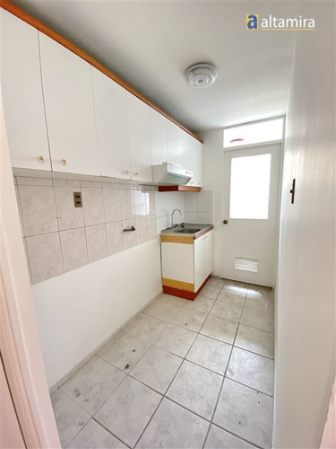 Imagen 24 de 30 de Departamento En Venta De 3 Dorm. En Iquique