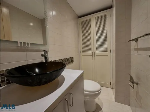 Apartamento En Lalinde Con Generosa Terraza(mls#256169)