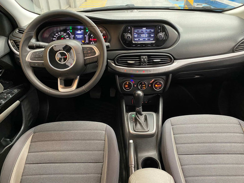 Imagen 11 de 14 de Dodge Neon Sxt Plus 2018