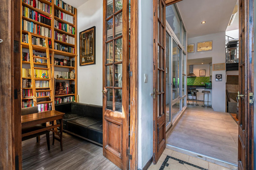 Excelente Casa - Venta - 5 Ambientes - Suite - Terraza - Patio - Parrilla - Chacarita