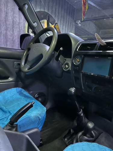 Imagen 7 de 11 de Toyota Meru