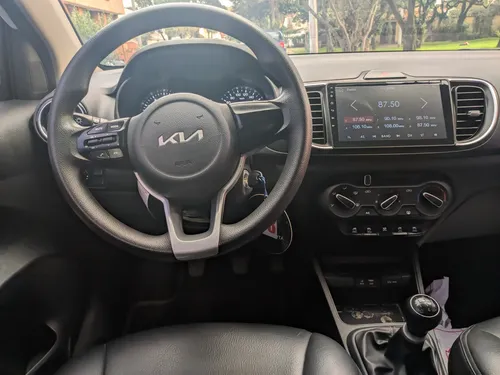 Kia Soluto 1.4 Emotion Mt