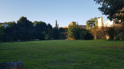 Terreno Central En Venta En Country Cerro Azul