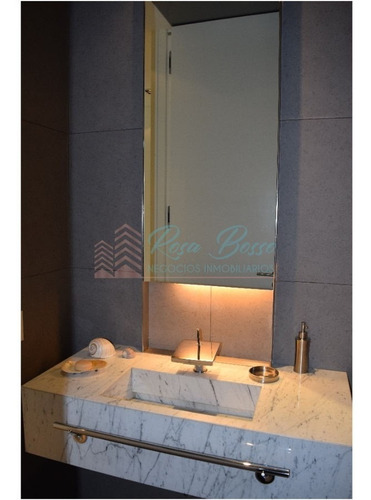 Apartamento En Brava, 3 Dormitorios *- Ref: 2566