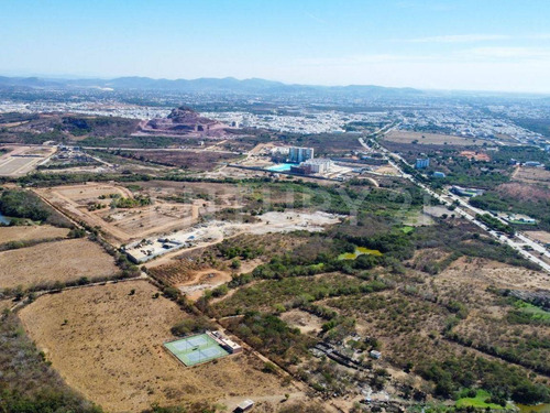 Terreno En Venta En Mazatlan, Sinaloa, Mexico. 37,566 M2 Frente A Nuevo Hospita
