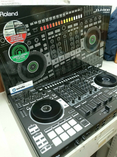 Imagen 2 de 2 de Roland Dj-808 4-deck Serato Dj Pro Controller