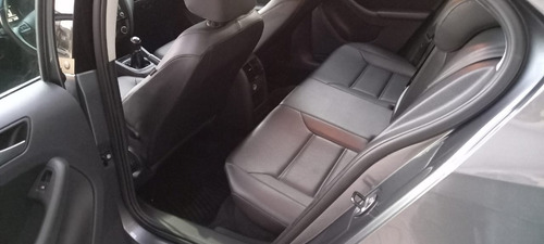 Volkswagen Vento 2.5 Luxury 2013