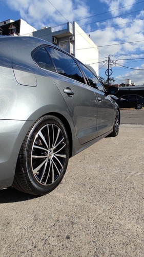 Volkswagen Vento 2.0 Sportline Tsi 200cv Dsg 2013