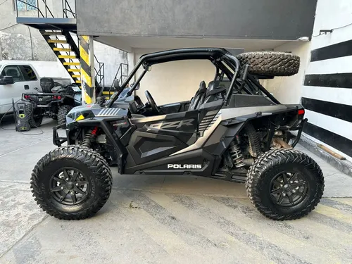 Polaris RZR TURBO S BESTIA