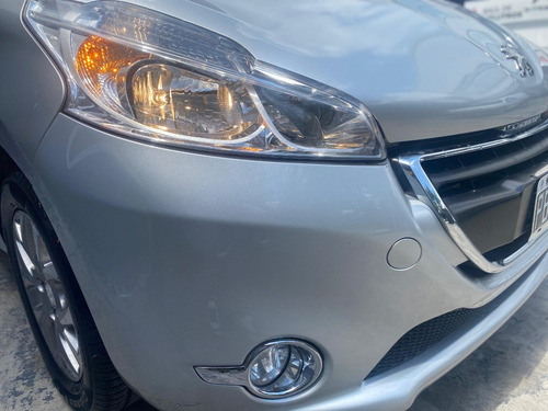 Peugeot 208 1.6 Allure Touchscreen