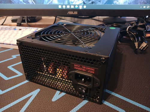 Fuente De Poder 650w Power Supply