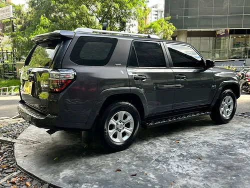 Toyota 4Runner 4.0 Sr5