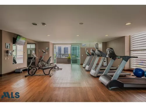 Vive Con Lujo Y Comodidad En El Corazón De Medell...(mls#254203)