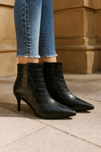 Botas Mujer Taco Aguja Punta Fina Charol Croco Negras
