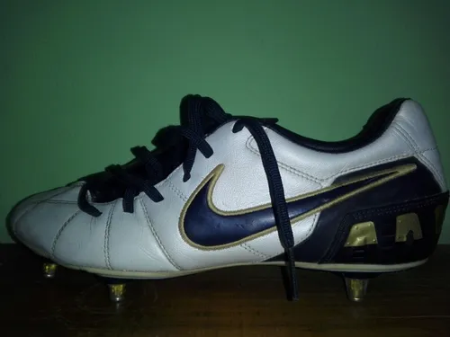 Botines De Futbol Nike T 90 Talle 43 MercadoLibre