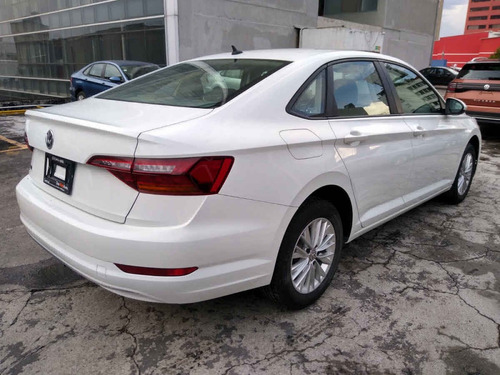 Imagen 6 de 14 de Volkswagen Jetta 2019 4p Comfortline L4/1.4/t Aut