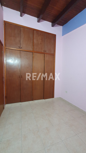 Se Vende Townhouse En Las Brisas Del Aeropuerto, Maturin