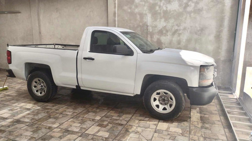 Imagen 2 de 11 de Chevrolet Silverado 2016 4.3 1500 Ls Cab Reg Aa Mt