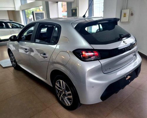 Imagen 3 de 25 de Peugeot 208 Feline Tiptronic 1.6 Stock