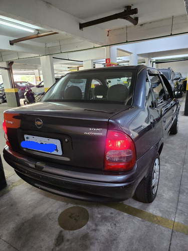 Chevrolet Corsa Classic 1.0 Life Flex Power 4p