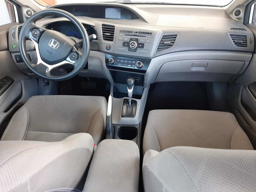 Imagen 4 de 10 de Honda Civic 2012 Dmt Lx Sedan At