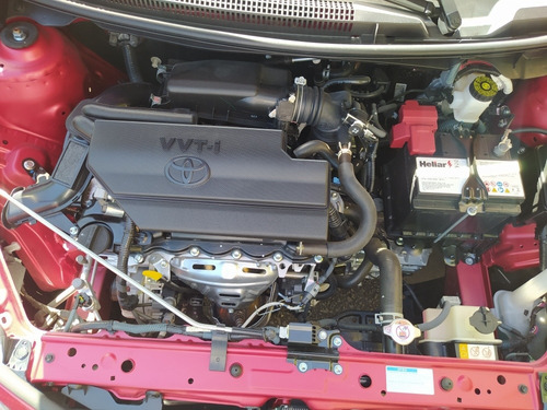 Imagen 2 de 12 de Toyota Etios 2021 1.5 Sedan X
