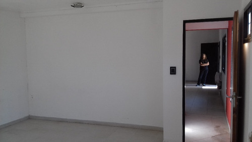 Quinta En Venta En Moreno Norte