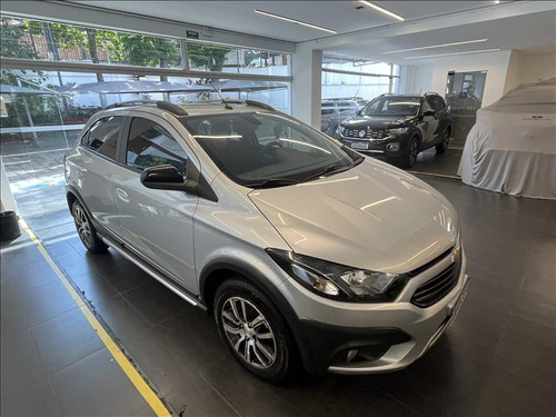 Chevrolet Onix Onix Hatch Activ 1.4 8v Flex 5p Mec.