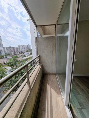 Departamento En Venta De 2 Dorm. San Miguel - Metro Lo Vial